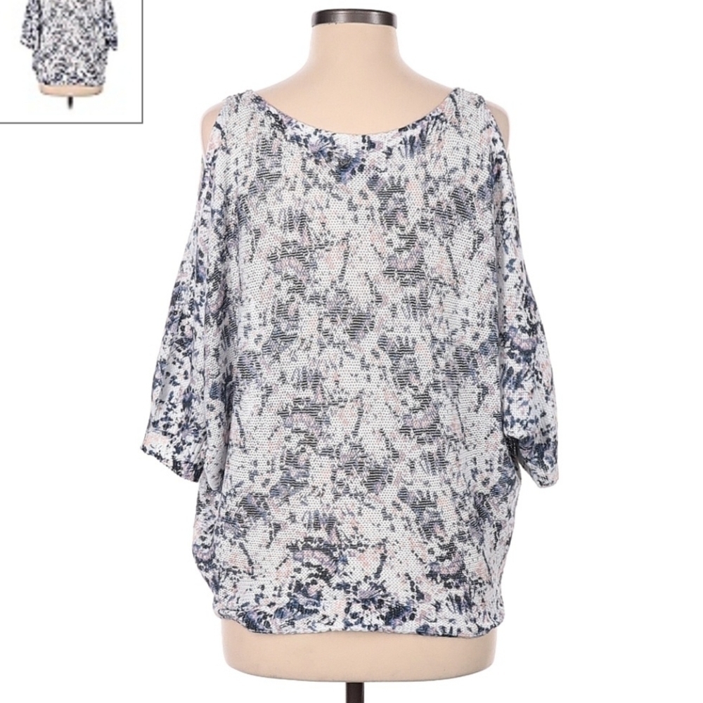 LUISA RICCI Cold Shoulder Dolman Sleeve Loose Knit Sweater Women's Medium M EUC